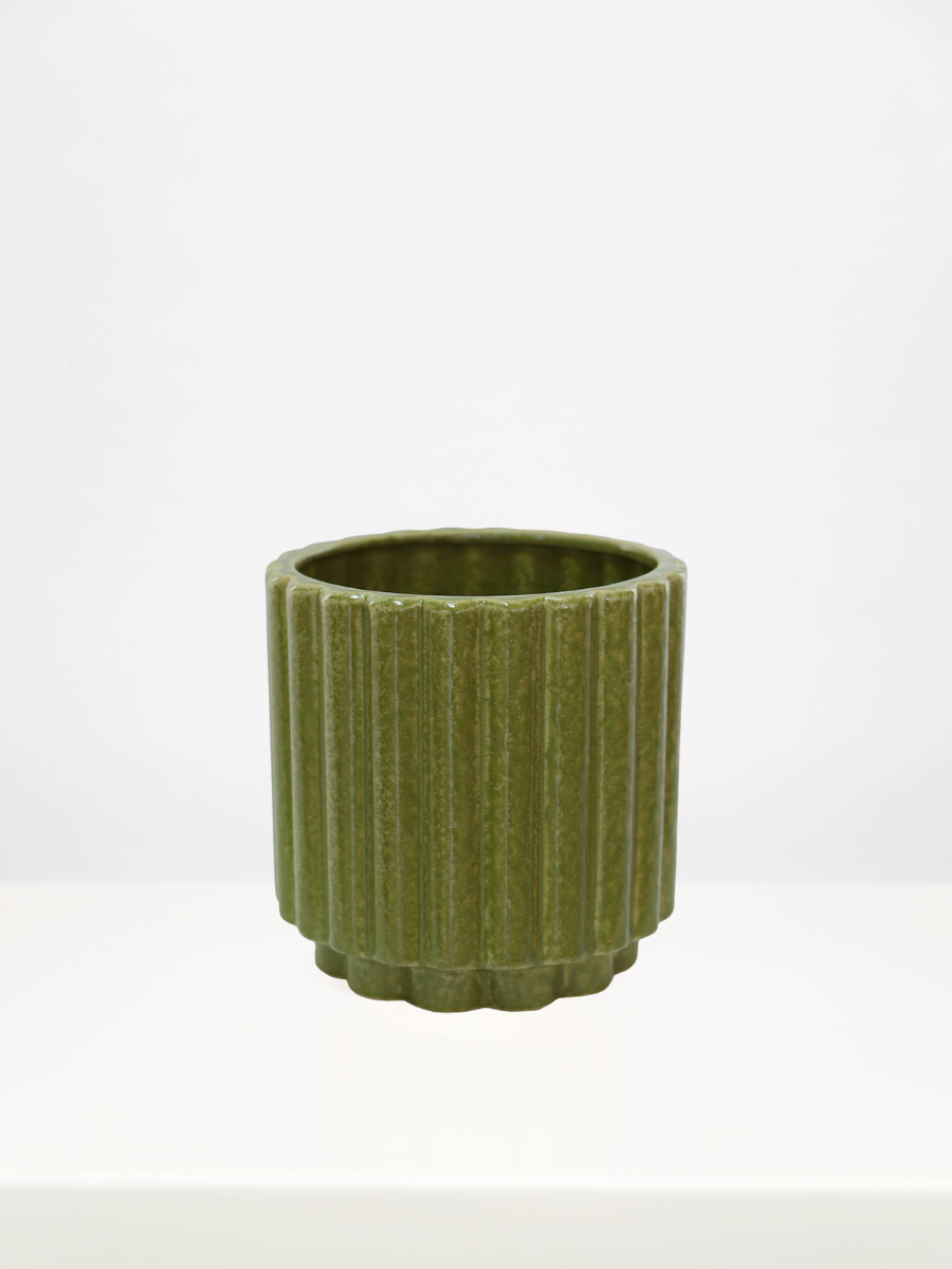 Avocado Green Jagged Pot - 20cm