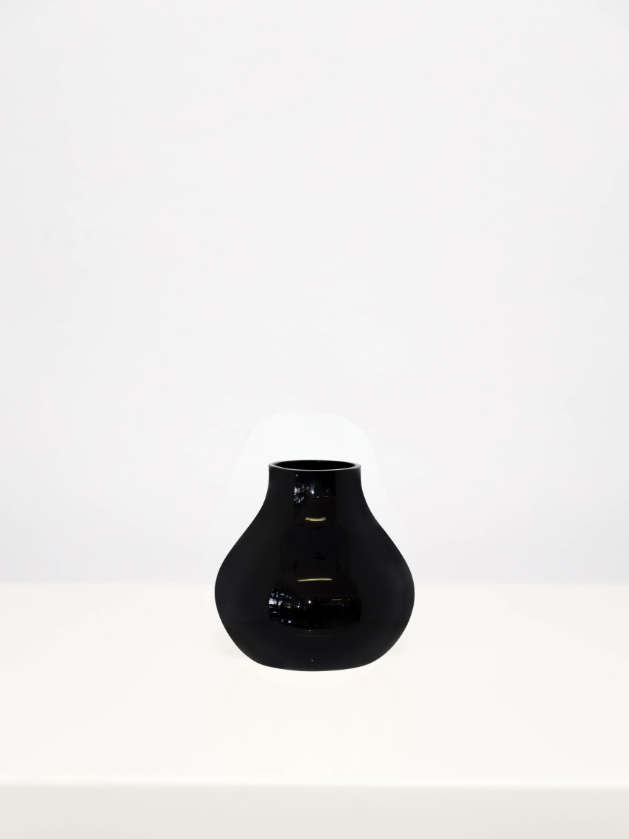 Black Oenoche Vase - 15cm