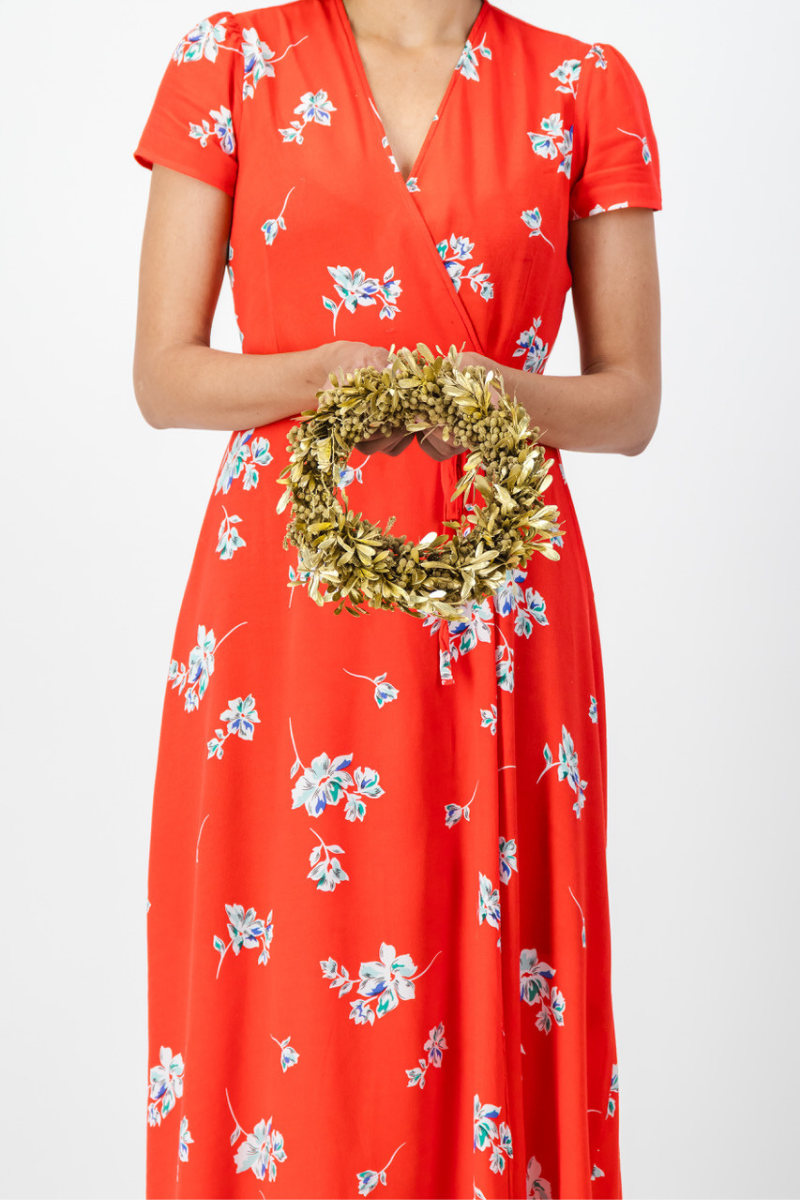 Gold Myrtle Wreath - 24cm