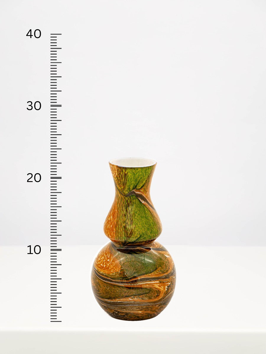 Fidrio - Carino Indian Summer - 22cm next to a centimetre ruler showing its height