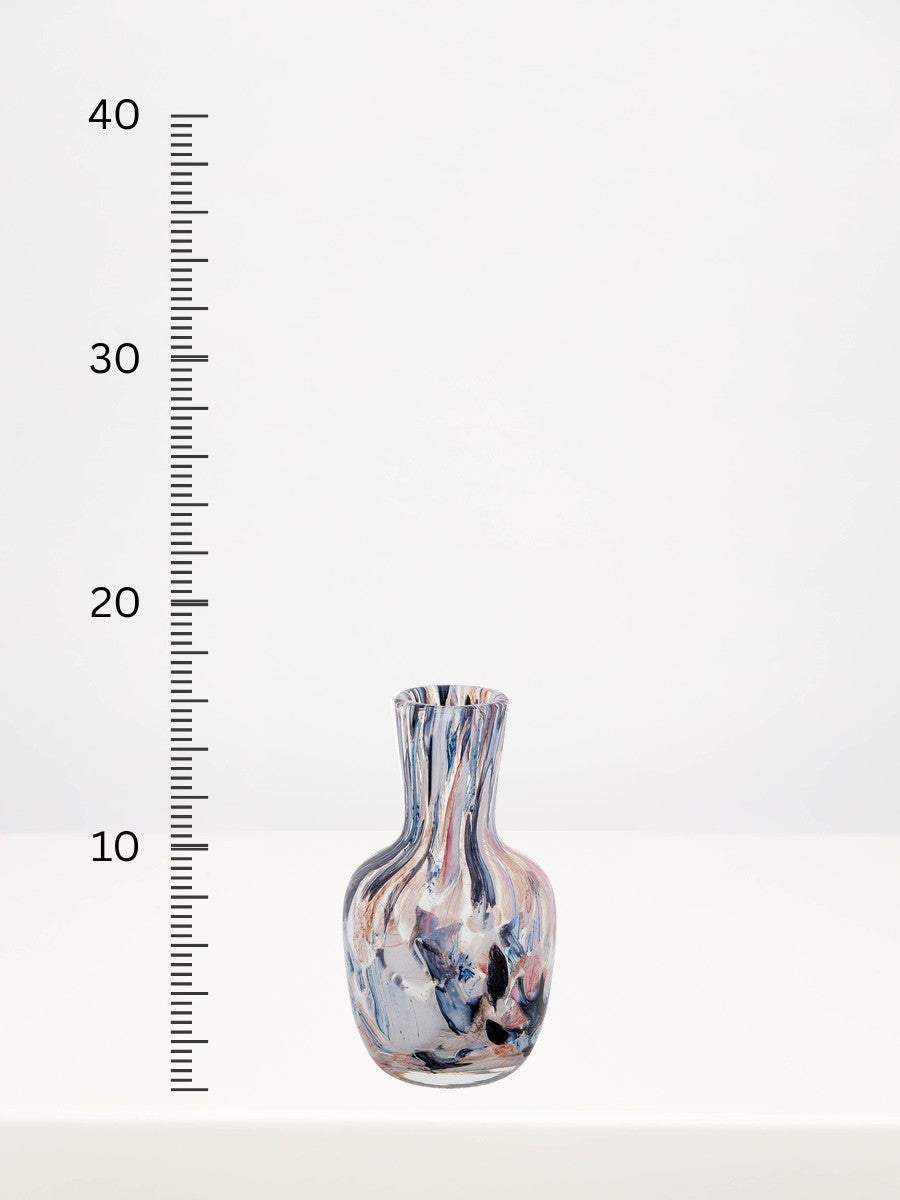 Fidrio - Flora Serene - 16cm next to a centimetre ruler showing its height