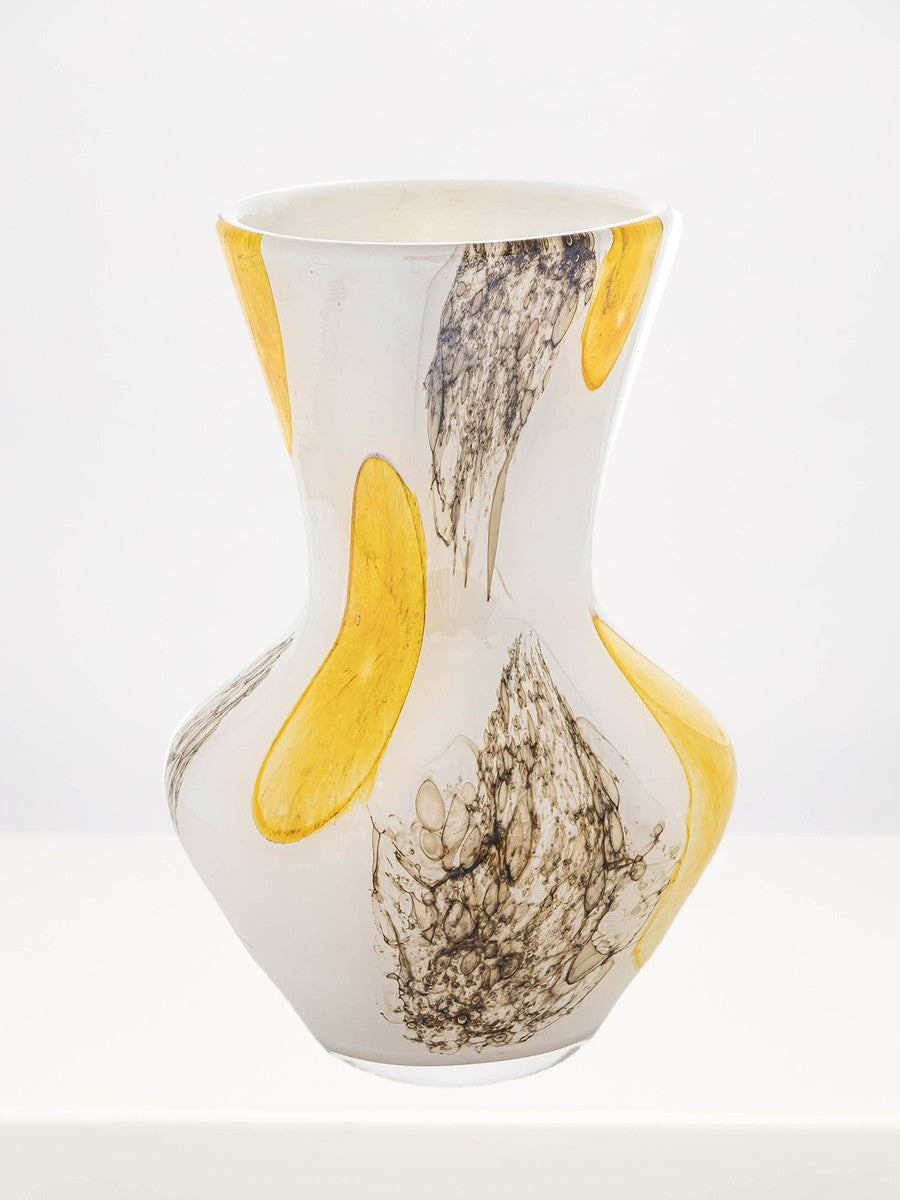 Fidrio - Parma Vanilla - 36cm on a white table against a soft grey wall