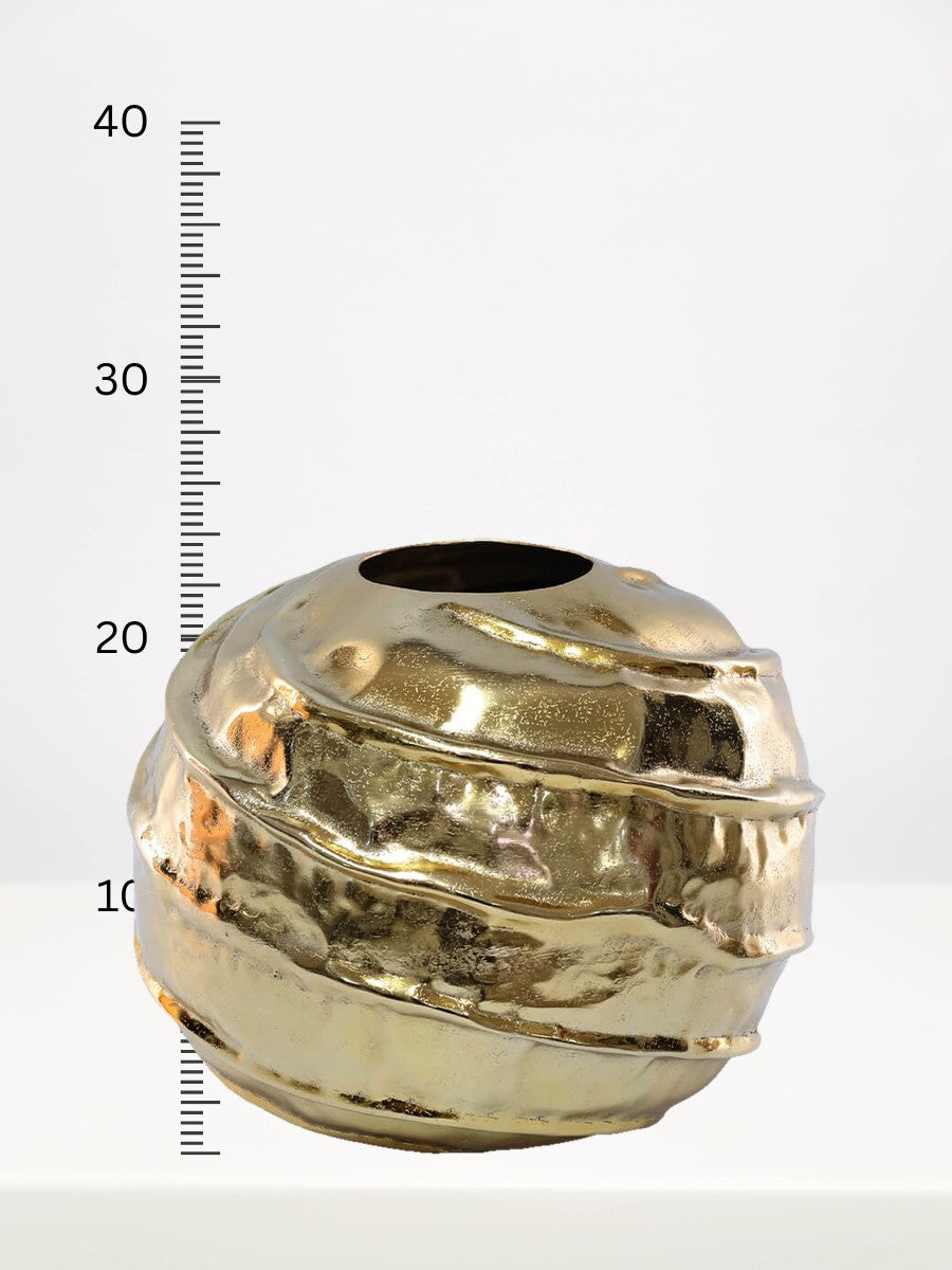 Gold Spiral Mbala Vase - 23cm next to a centimetre ruler showing its height