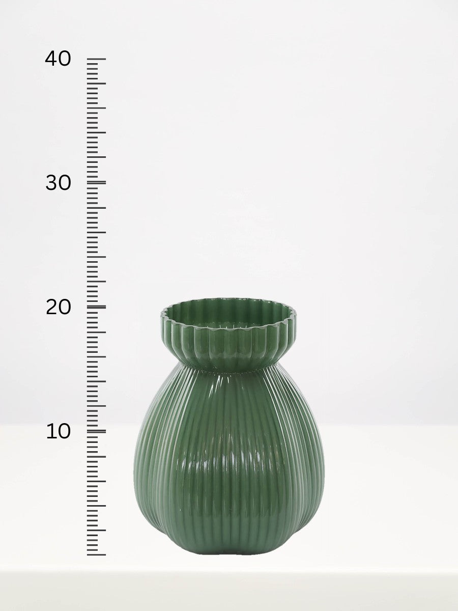 Green Tinted Vase - 20cm next to a centimetre ruler showing its height